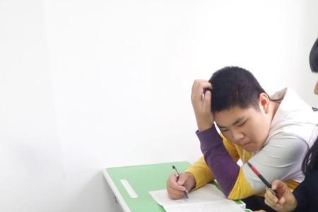 刚高中毕业可以给别人补课吗