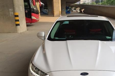 白色牌子的车属于什么车