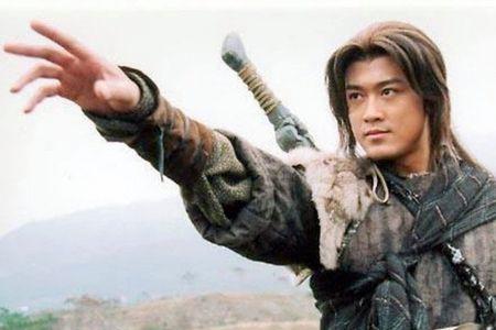 铁伞怪侠岳霆武功排名第几