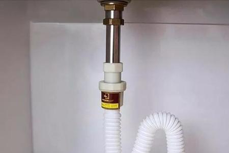 上排水洗衣机墙排出水口高度