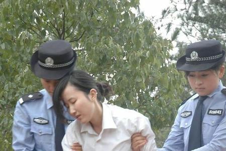 勇者无惧买女囚后续第几集