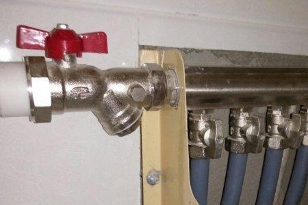 地暖分水器怎么区分进水和出水