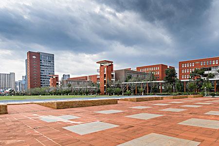 昆明理工大学校园有多大新校区