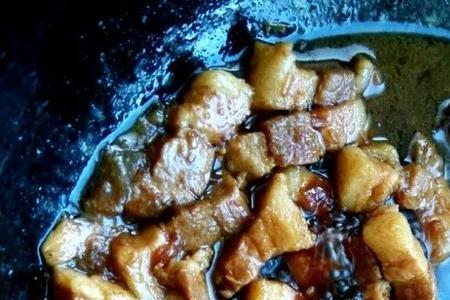 卤肉饭里的香菇可以是蘑菇么