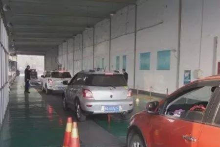 A本能处理小车的违章吗
