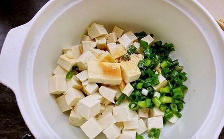 小葱拌豆腐放什么调料