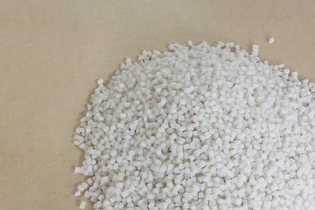 菩提果是塑料还是树脂