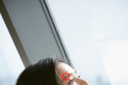 面露凶相的意思