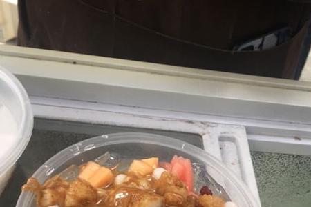商店里有卖白凉粉的吗