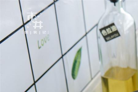 麻辣烫的三鲜汤是