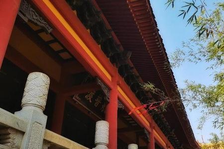 寺庙一般有多少人