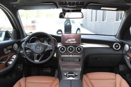 c260l奔驰什么人开