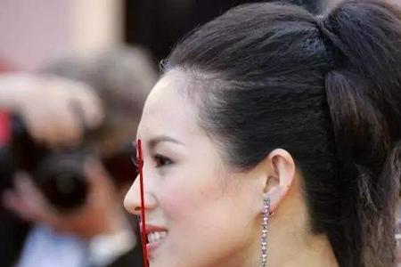 为什么明星的下颚线很明显