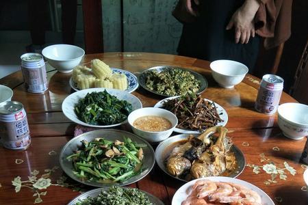 丰盛午餐诗词