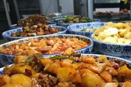 大连民族大学几个食堂