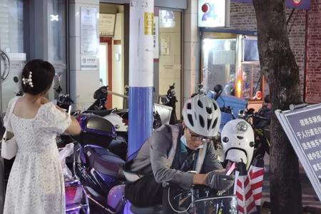 代驾车为啥扭它不走了