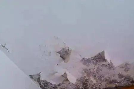 漏雨墙面修补