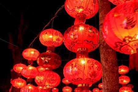 奶奶过世孙子家可以挂灯笼吗