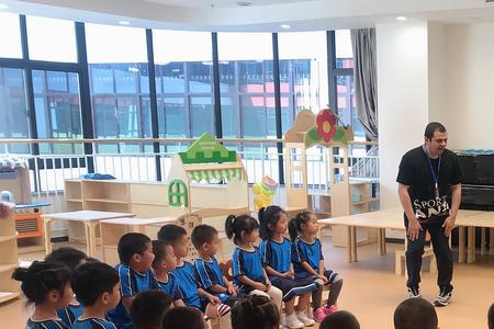 为什么幼儿园有外教
