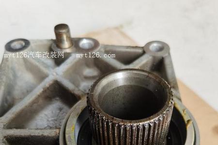 奔驰四驱分动箱大螺丝怎么拆
