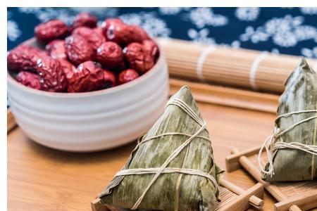 包咸粽子10斤米放多少克盐