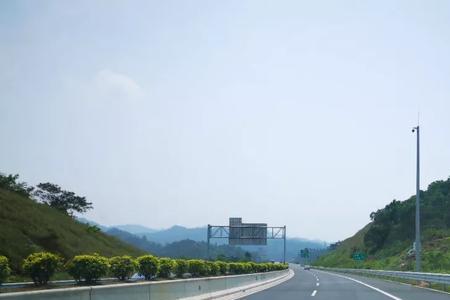 佛山离云浮最近是哪里