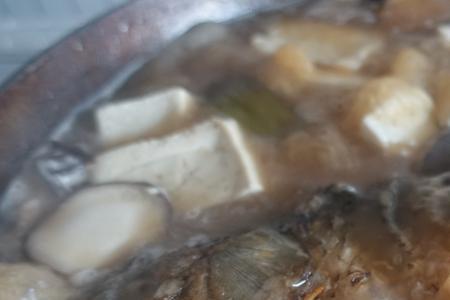 鱼加豆腐是酸还是碱