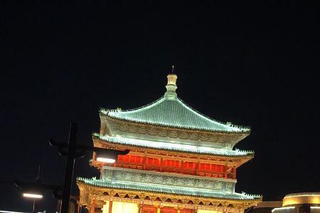 西安赛格负二到钟楼有多远