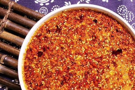炸辣椒油放食用碱面有什么效果
