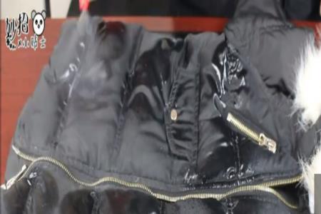 羽绒服洗后发臭有何补救方法