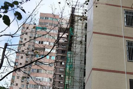 7层楼电梯一年电费多少