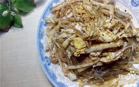 冷菜撒的白色粉末是什么粉