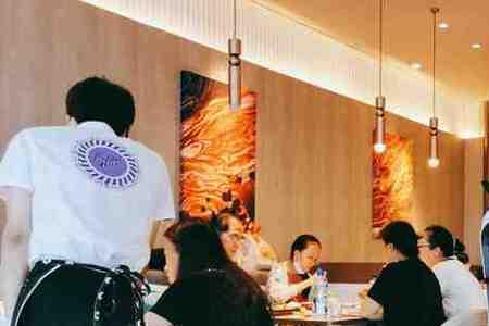 必胜客是堂食还是外送好