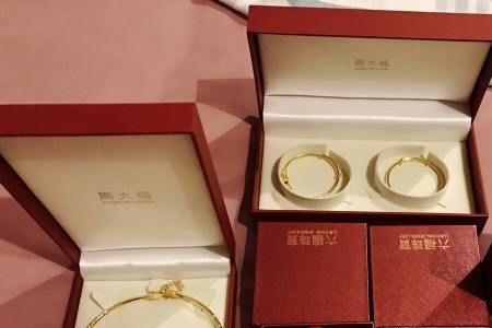 人家坐月子送礼叫什么