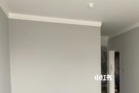 乳胶漆调色好还是白色好