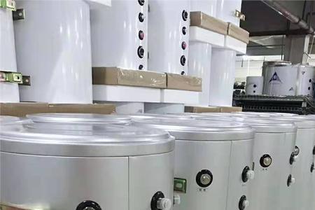 空气能缓冲水箱是封闭的吗