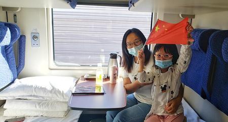 成昆复线动车设卧铺吗