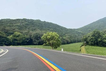 彩虹公路谁发明的