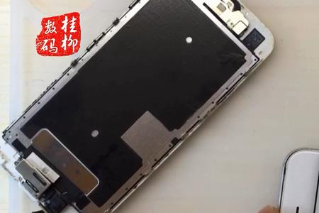 手机乱跳屏拿掉手机壳就好了