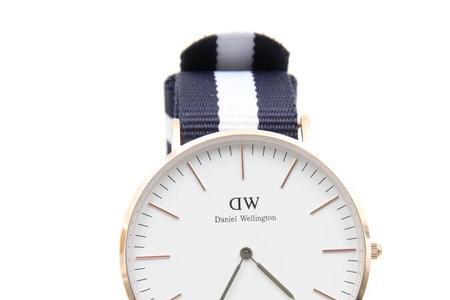 阿玛尼手表dw手表天梭手表哪个好