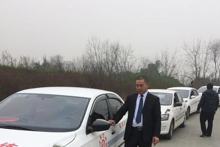 什么是驾校陪练员