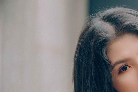 女人近距离靠近你是在试探吗