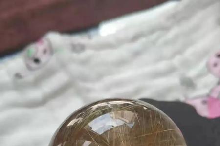 发晶是放射性还是吸纳性