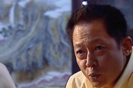天道开头死的两个人是谁