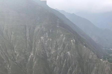 百里战力多少才能露出村标