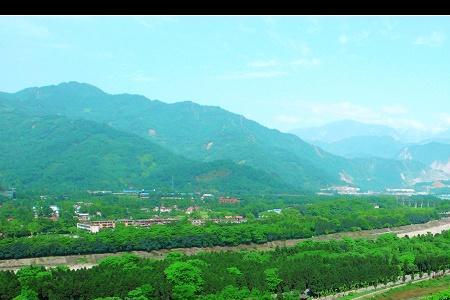 泸州到都江堰坐几小时