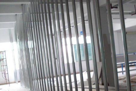 车库隔墙用什么材料最便宜最快