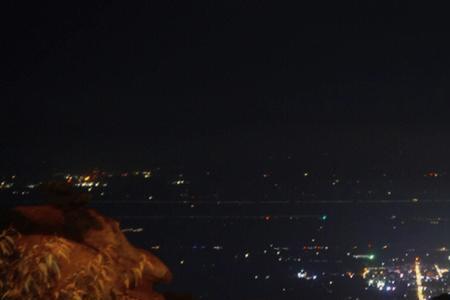夜爬华山下雨怎么办