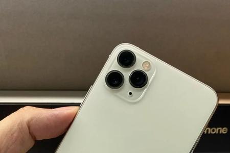 苹果11pro面容不能用人像卡