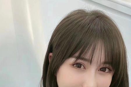 棕青色适合什么肤色